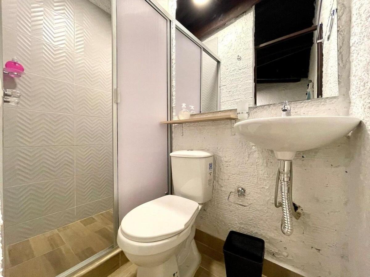 Super Apartamento Central En Casa Colonial Bogotá Eksteriør bilde