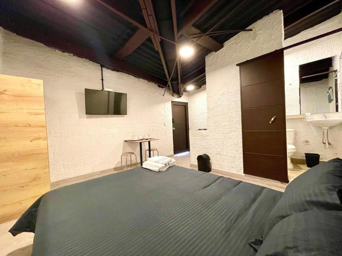 Super Apartamento Central En Casa Colonial Bogotá Eksteriør bilde