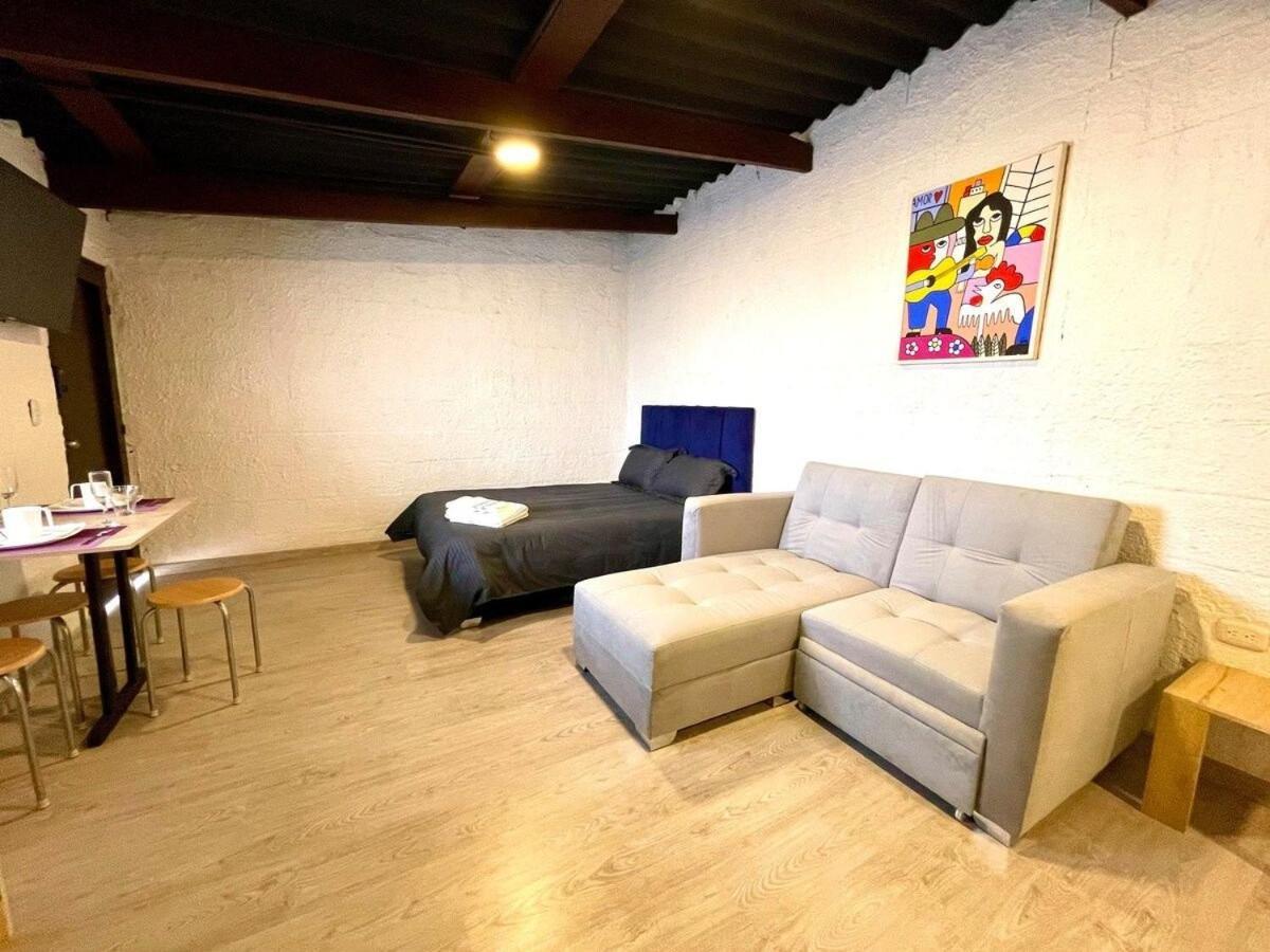 Super Apartamento Central En Casa Colonial Bogotá Eksteriør bilde