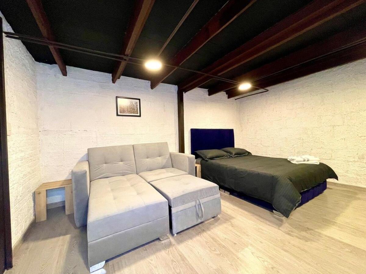 Super Apartamento Central En Casa Colonial Bogotá Eksteriør bilde