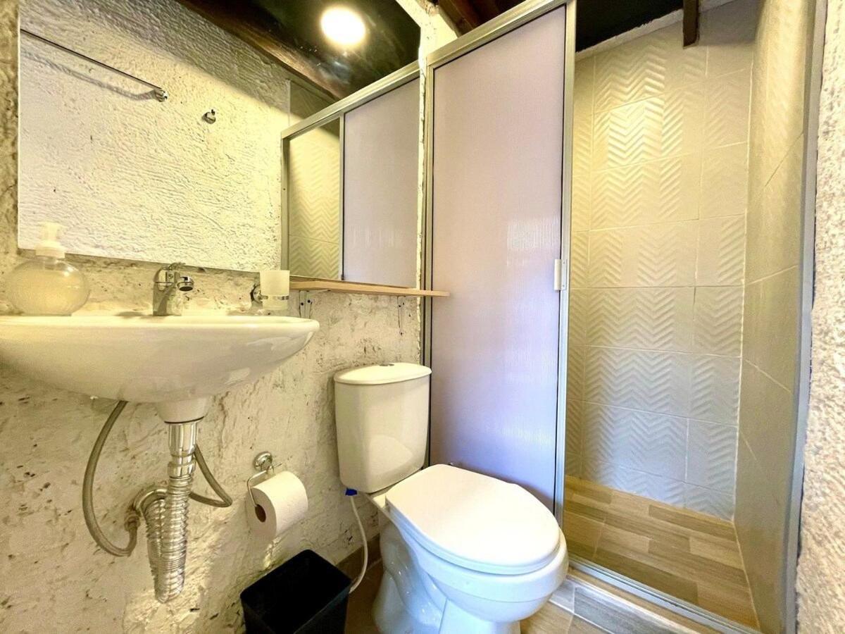 Super Apartamento Central En Casa Colonial Bogotá Eksteriør bilde