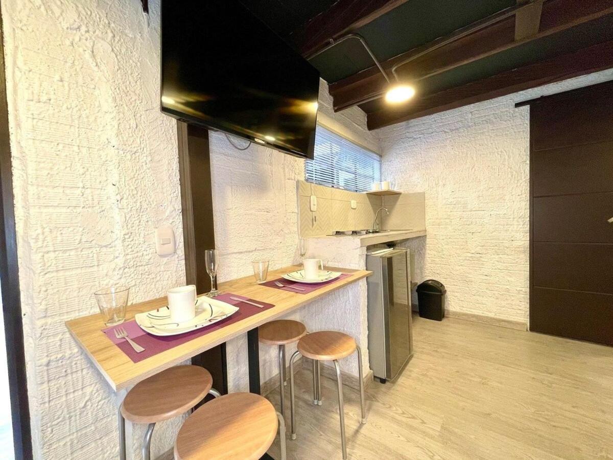 Super Apartamento Central En Casa Colonial Bogotá Eksteriør bilde